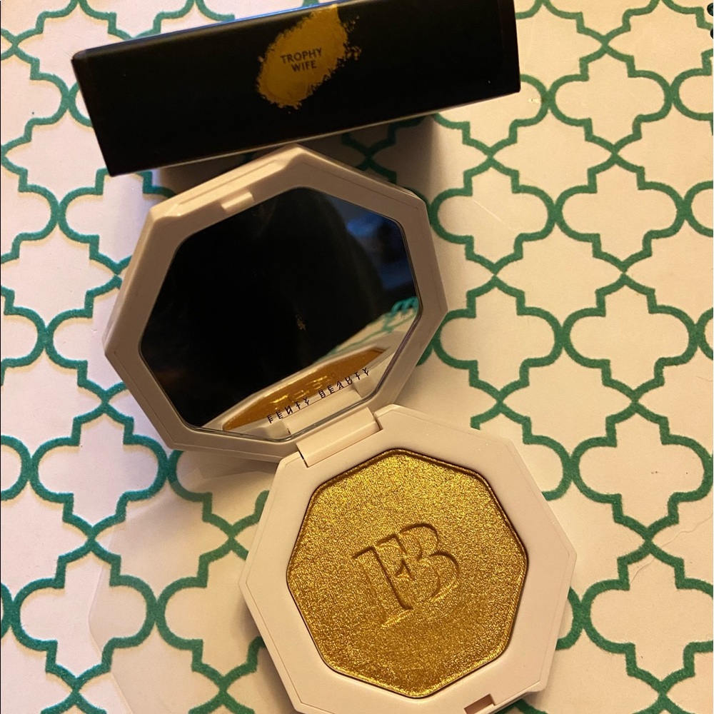 BRAND NEW Fenty Beauty Killawatt Highlighter